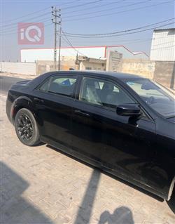 كرايسلر 300